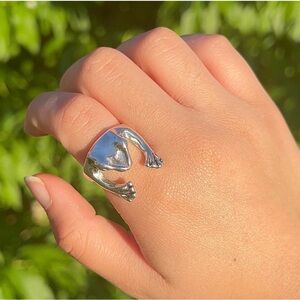 Elegant Silver Women's Ring